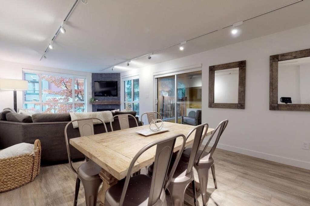 Bear Lodge, Whistler Village - Spectacular Location On Village Stroll, Designer Remodel Exterior foto